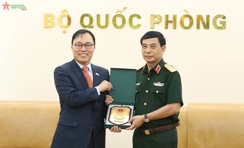 Đại tướng Phan Văn Giang tiếp Đại sứ Hàn Quốc tại Việt Nam